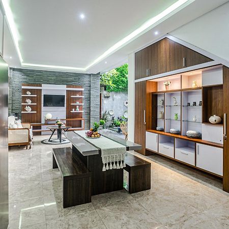 Villa Amelie By Jb Villas Семиняк Екстериор снимка